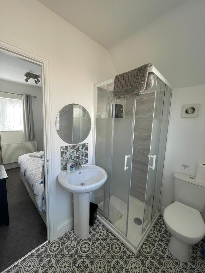 Huge 6 Bedroom House In Holiday home *